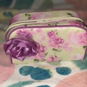🌸Jessica Simpson💄makeup bag.